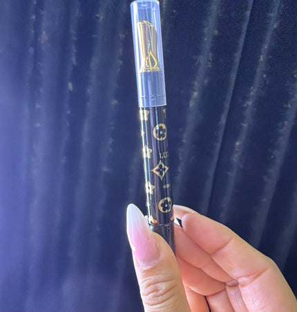 Lip oil